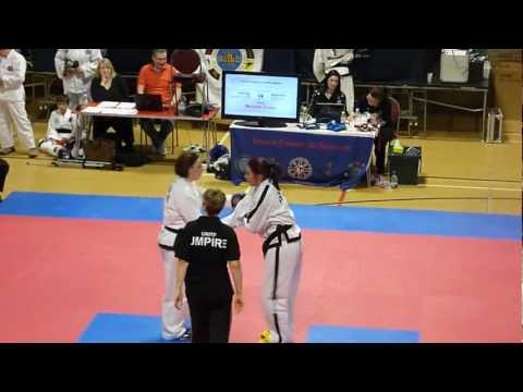 UK-ITF Welsh Championships 2012 - Adult Female Hyperweight Sparring - Melanie Evans