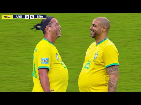 EVEN OLD, FAT & RETIRED, RONALDINHO AND ADRIANO SCORED 3 GOALS AND PUT ON A SHOW IN THIS MATCH