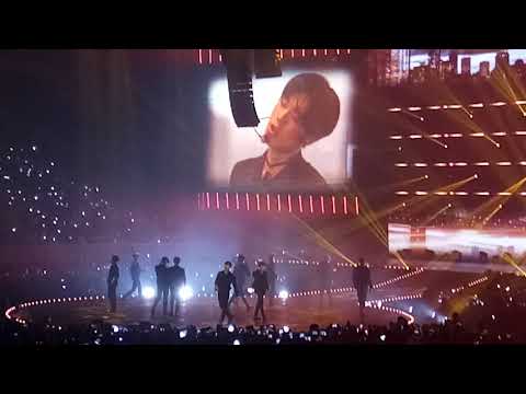 090118 Wanna One: One the World (Day by Day)