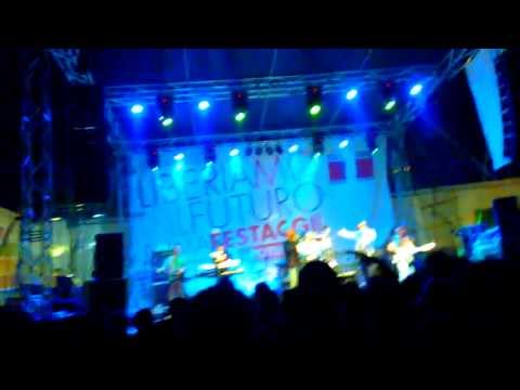 Krikka Reggae - Sciogli L'allaccio, Da Mò S'aval (Live @ Potenza - Festa CGIL 07-09-2013)