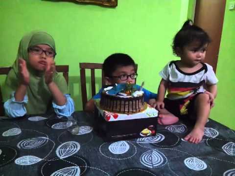 Happy 7th birthday, Rafiq! ♥