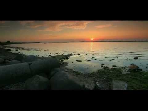 BT feat Jan Johnston vs Sasha - Remember Magnetic North [Music Video]