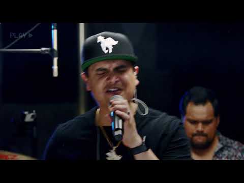 El Escudo Del Chavo (En Vivo) - Emilio Garra Y La Sangre Nueva