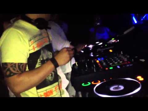 Ruben Mandolini played Spooks closing Garage at Club 999