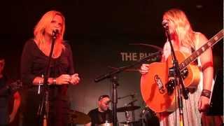 Catherine Britt &amp; Beccy Cole - Coat Of Many Colours