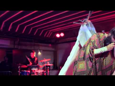 Treasure MammaL – 'That's the Way I Roll' – Live @ Valley Bar