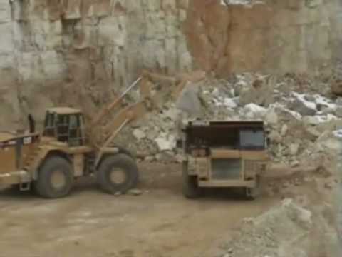 Sprengen, Arbeiten im Steinbruch