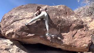 Video thumbnail de Girls of Texas, V5. Hueco Tanks