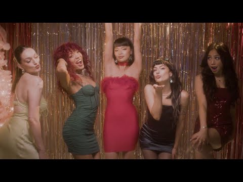 The Btch Who Stole Christmas - Boys World