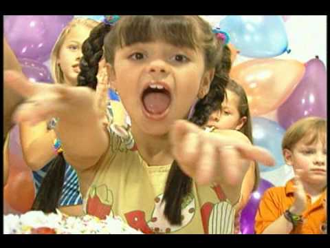 Mulekada - Parabéns da Xuxa / Happy Birthday To You / Com Quem Será