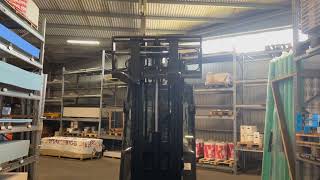 Toyota 8FBMT30 electric forklift | Image 4 - Machineryline
