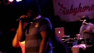 Smoke Dza - Crazy Glue @ Bottom Lounge Chicago 4-9-11.AVI