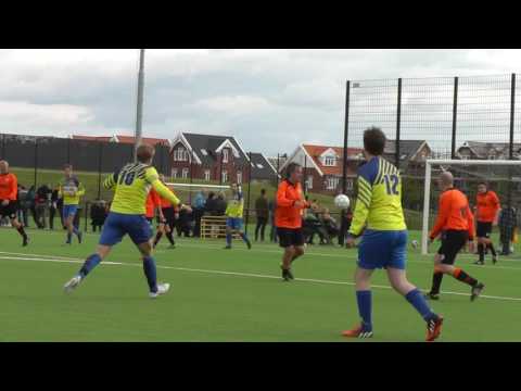 Opjestropdas.nl 8 okt 2016 VV De Meern 10 - OSM 75 7 com 2-0 Verdedigend werk Jos en Marcel