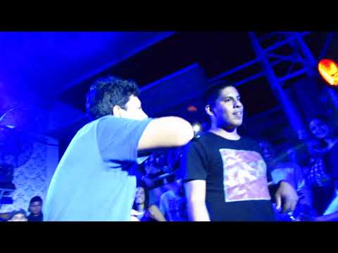 Zeta VS Leo ( BATALLA DE LOS GALLOS - MOOD)
