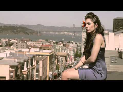 LOS RAKAS feat FAVI "Abrázame" (Uproot Andy Hold Yuh)