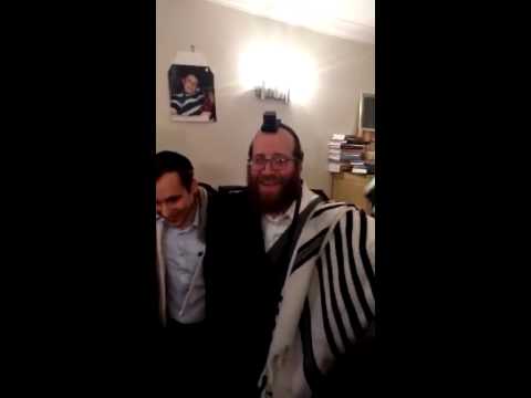 Yiru Eineinu at Nekuda Tova UK Breslov Shul with R' Yoely Lebovits (Pester Rebbe)