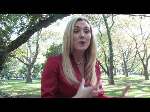 関係＆デートのアドバイス。私は関係の中であなたを愛していると言うとき (Relationship & Dating Advice : When to Say I Love You in a Relationship)