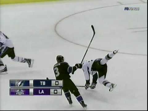 Jack Johnson sends Mattias Ritola flying