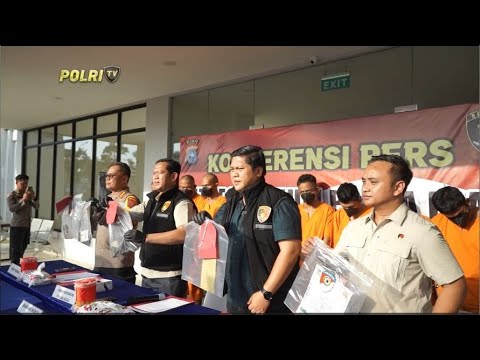 POLDA RIAU UNGKAP KASUS KEPEMILIKAN SENPI &amp; PEMBUNUHAN