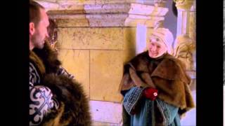 Kate Hepburn and Glenn Close as Eleanor of Aquitaine