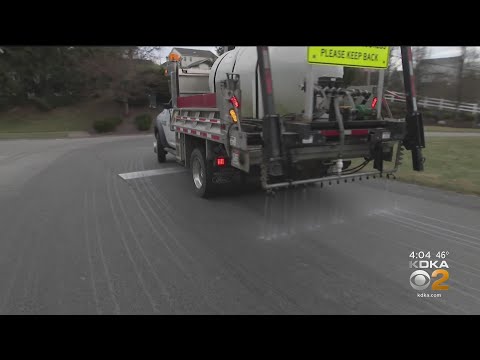 Crews Prep Roads For Incoming Snow