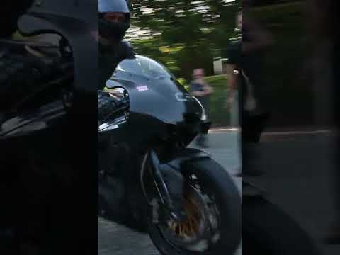 Guy Martin rides Crighton CR700W Rotary bike at Cadwell Park