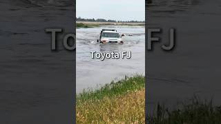 Download lagu Toyota FJ Drive in water mp3 Download lagu Toyota FJ Drive in water mp3