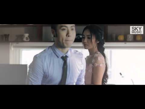 Không cùng quan điểm - Akira Phan