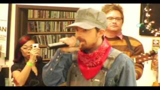 RIVERS CUOMO &quot;WHO YOU CALLIN&#39; BITCH?&quot; ALONE II HOOTENANNY