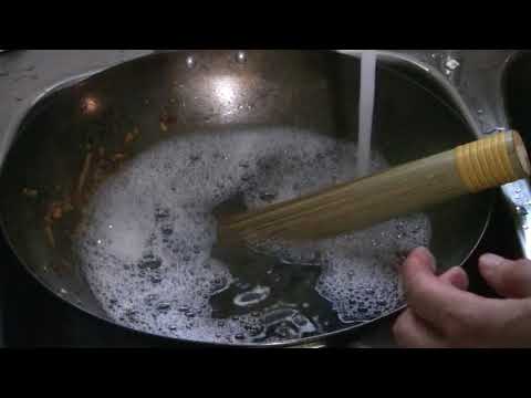 image-What is the best way to clean a wok?
