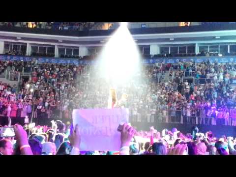 [Fancam] 130907 Suzy (Miss A) & G.O (MBLAQ) - Dream High (Special Stage) @ Music Bank in Istanbul