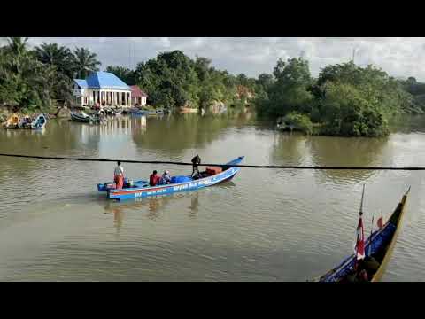 Aktivitas nelayan di Desa Serangai Kecamatan Batiknau 