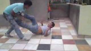 preview picture of video 'pelea en la asotea'
