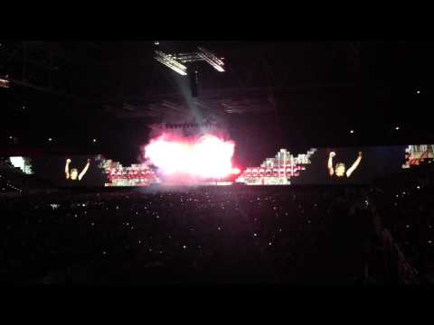 Roger Waters - In The Flesh? (The Wall Live, Düsseldorf, 06.09.2013)