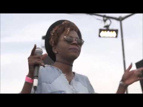 Riton feat. Kah-Lo - Rinse & Repeat live good audio