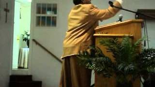 Pastor Kevin Mccollum preaching