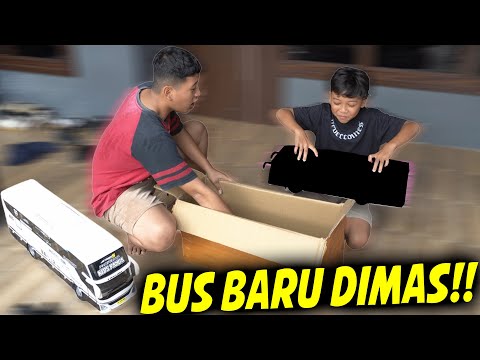 AKHIRNYA DIMAS DAPET BUS JB5 MINIATUR JUGA!! RC BUS DITDIM KIDS PANDA DAN BLACKPINK