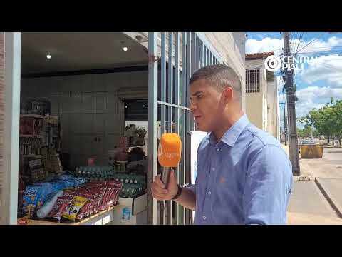 Assalt4ntes arm4dos com fac4 invad3m padaria e r3ndem funcionárias na Zona Norte de Teresina