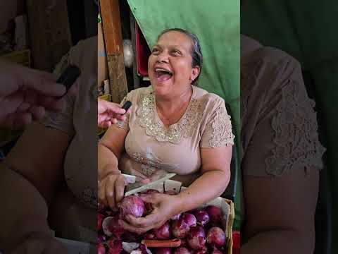 🇸🇻 Berlín, Usulután Norte y su gente trabajadora. Dios les bendiga en su venta diaria.