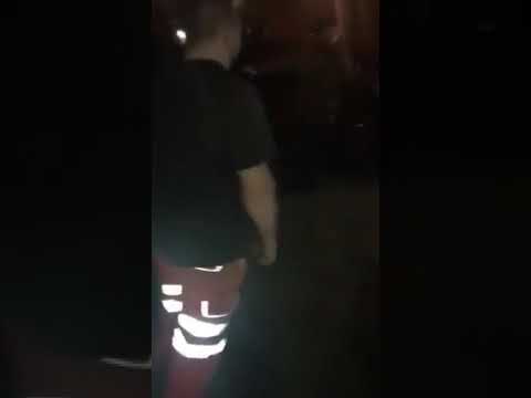 Fighting in UK - Topless Scaffolder destroys a Kent Bin Man in bare Knuckle fight in Gillingham Kent