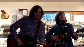 Stacey Earle and Mark Stuart ( Spread Your Wings ) @ Bogbain Farm, Inverness. 19-05-2012.avi