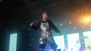 &quot;Si tu novio te deja sola&quot; J Balvin Bad Bunny Concierto San Juan Puerto Rico