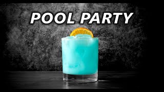 This Pool Party Cocktail Is Summer in a Glass! 🌊🍹