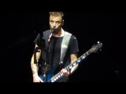 Muse Live Time is Running Out @ Paris Bercy (01/03/2016)