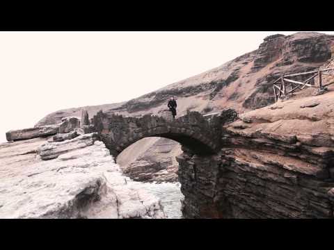 Teaser BROKEN HOUSES - Sofía Kourtesis