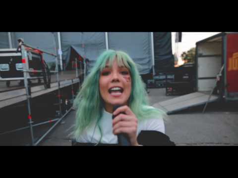 download lagu mp3 mp4 Halsey Hopeless Fountain Kingdom Tour Europe, download lagu Halsey Hopeless Fountain Kingdom Tour Europe gratis, unduh video klip Halsey Hopeless Fountain Kingdom Tour Europe
