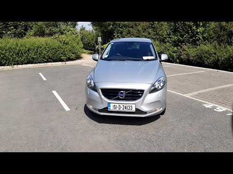 151D24133 - 2015 Volvo V40 D2 115BHP SE Manual, Full Leather with Heated Se...