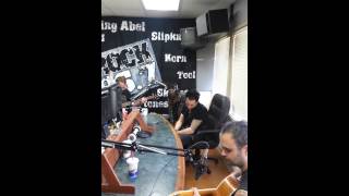 Trapt - Headstrong (Acoustic, LIVE from the Rock 96.7 Studio on the Bueller and Brent Show)