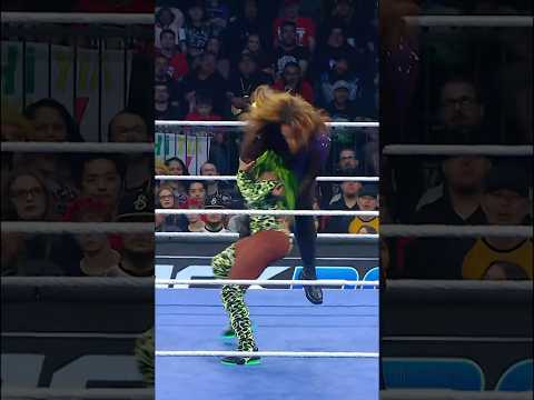 Naomi hits Nia Jax with a Samoan Drop