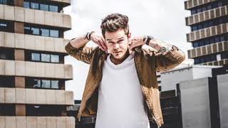 Ivan Roux - Kop In Die Sand Bookings